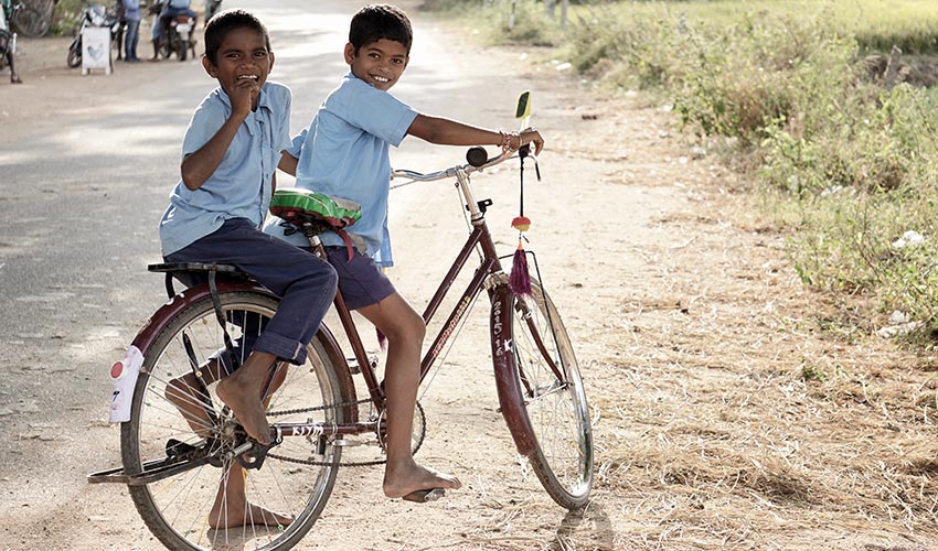 Hand-Eating Practices