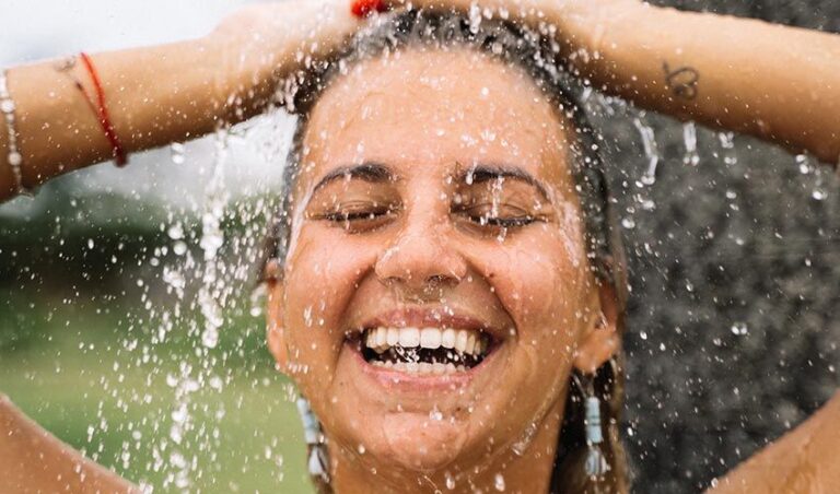 shower-filter-cleaning-your-life